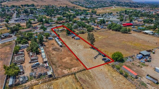 7081 Valley Way, Jurupa Valley, CA 92509
