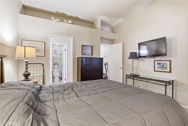 132 W Lemon A, Monrovia, CA 91016