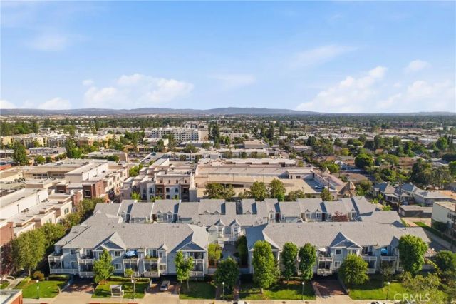 132 W Lemon A, Monrovia, CA 91016