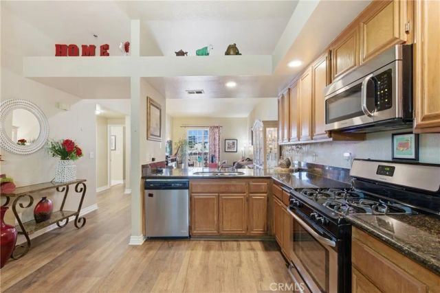 132 W Lemon A, Monrovia, CA 91016