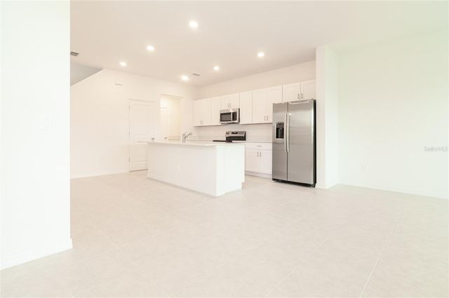 10844 FOWLERS BLUFF COURT, Tampa, FL 33647