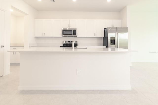 10844 FOWLERS BLUFF COURT, Tampa, FL 33647