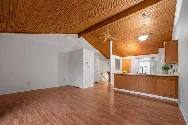 2511 Crusaders Way, Lexington, KY 40509