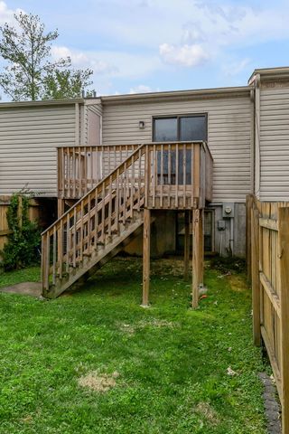 2511 Crusaders Way, Lexington, KY 40509