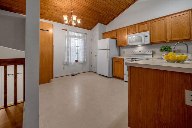 2511 Crusaders Way, Lexington, KY 40509