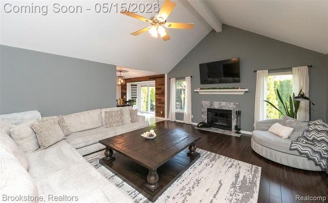 21340 Bunker Drive, Macomb, MI 48042