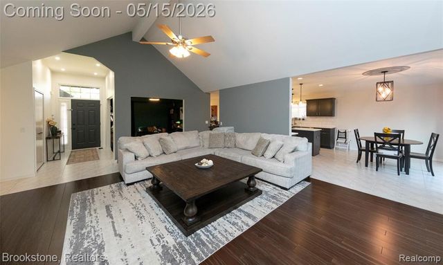 21340 Bunker Drive, Macomb, MI 48042