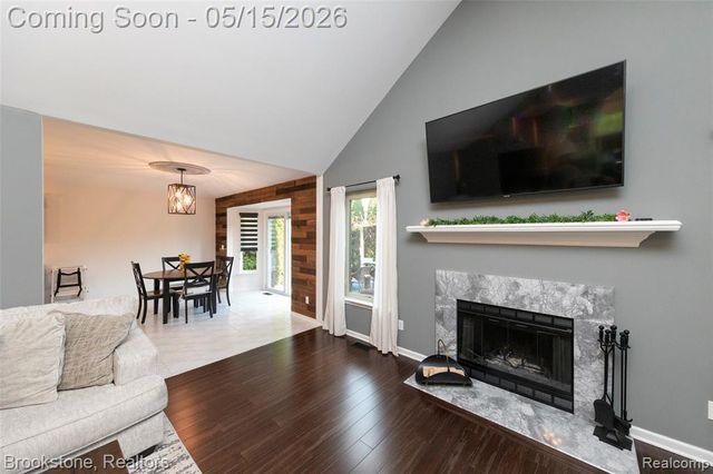 21340 Bunker Drive, Macomb, MI 48042