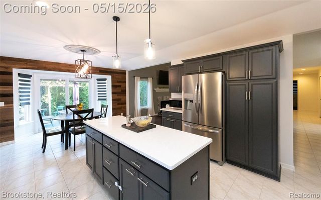 21340 Bunker Drive, Macomb, MI 48042