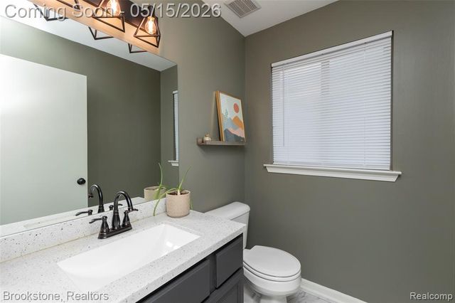 21340 Bunker Drive, Macomb, MI 48042