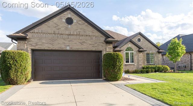 21340 Bunker Drive, Macomb, MI 48042