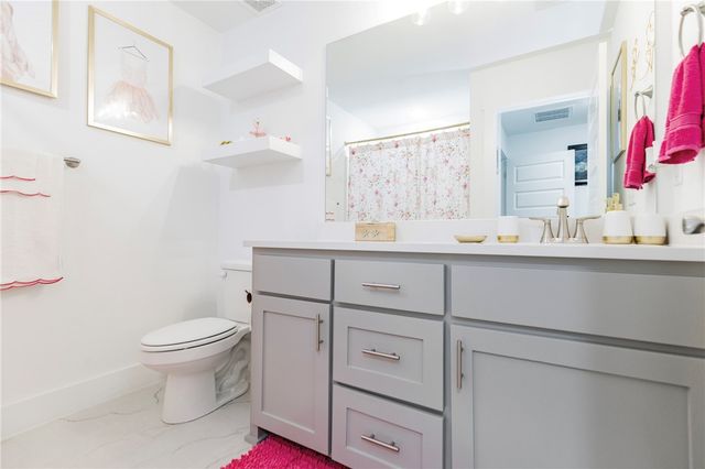 6601 SW Acacia Street, Bentonville, AR 72713