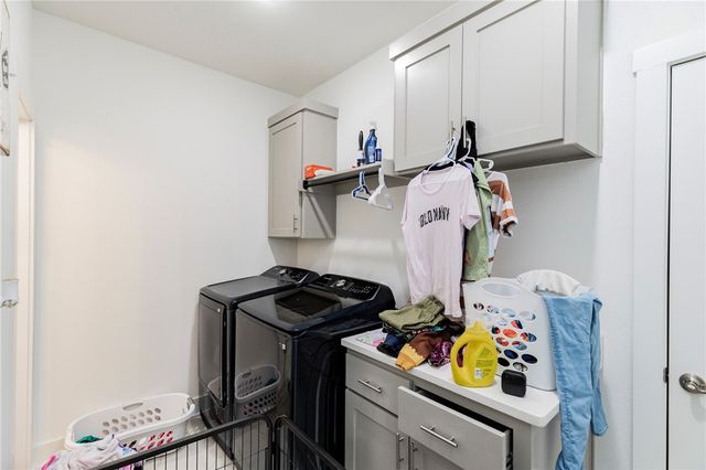 6601 SW Acacia Street, Bentonville, AR 72713