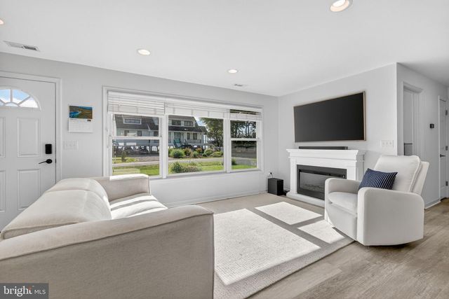 713 BAY DR, Stevensville, MD 21666