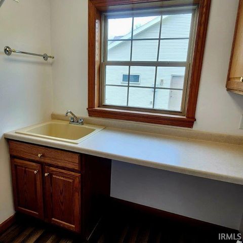 506 Bay Circle Drive, Warsaw, IN 46580