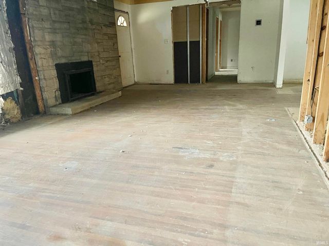 11120 SR 57, Evansville, IN 47725