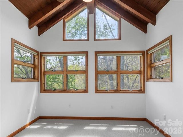 49 Slickrock Ridge Way S, Burnsville, NC 28714