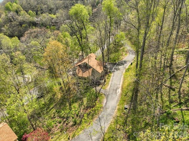 49 Slickrock Ridge Way S, Burnsville, NC 28714