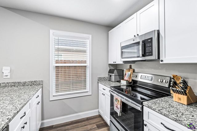 124 North Sky Drive, Warner Robins, GA 31093