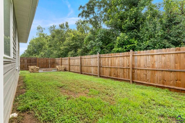 124 North Sky Drive, Warner Robins, GA 31093
