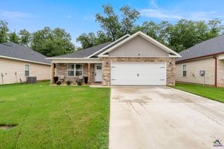 124 North Sky Drive, Warner Robins, GA 31093