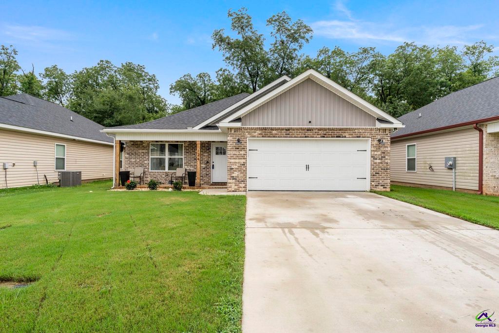 124 North Sky Drive, Warner Robins, GA 31093