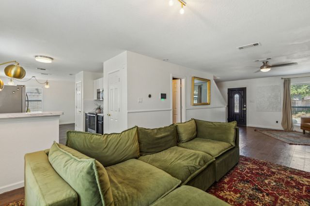 5173 E Rim Road, Dallas, TX 75211