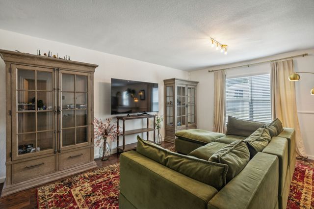 5173 E Rim Road, Dallas, TX 75211