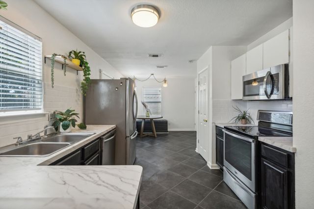 5173 E Rim Road, Dallas, TX 75211