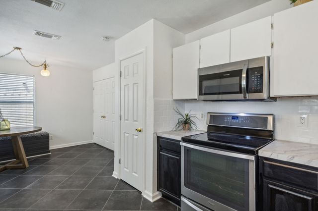 5173 E Rim Road, Dallas, TX 75211
