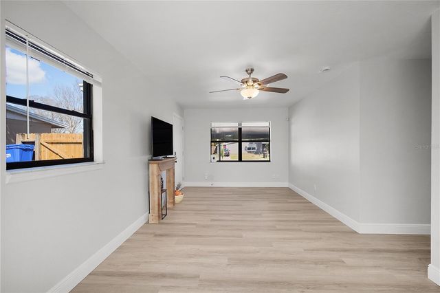 211 WOODMERE BLVD BOULEVARD, Sanford, FL 32773