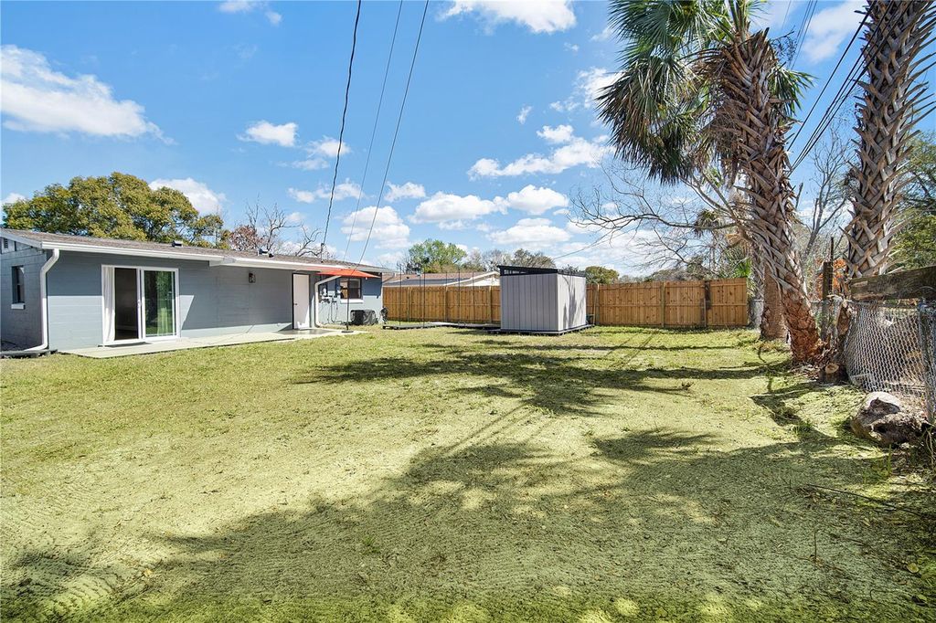 Image 39 of property listing at 211 WOODMERE BLVD BOULEVARD, Sanford, FL 32773