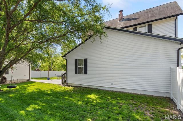 111 S Monroe Street, Freeburg, IL 62243