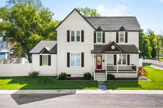 111 S Monroe Street, Freeburg, IL 62243