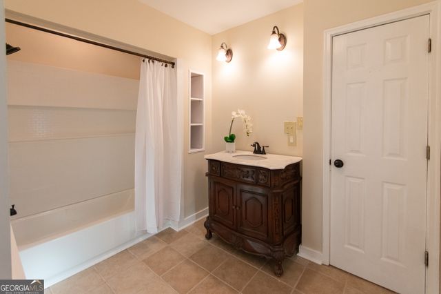 336 Ruth Drive, Newnan, GA 30265