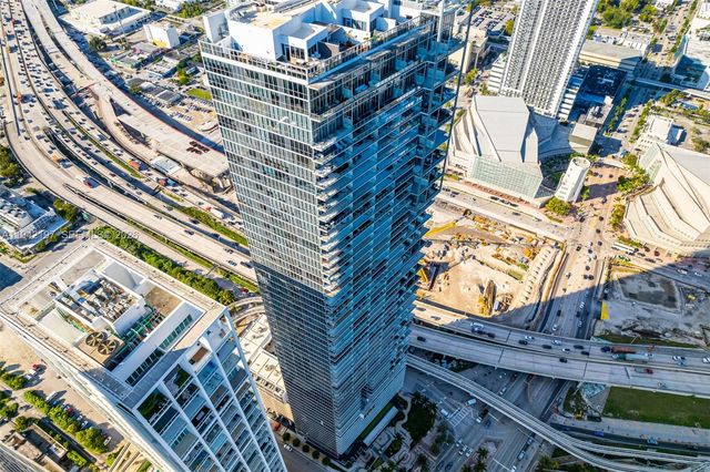 1100 Biscayne Blvd 2907, Miami, FL 33132