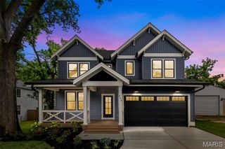 804 E Pacific Avenue, Webster Groves, MO 63119