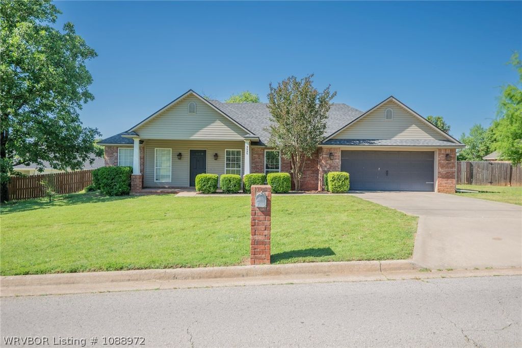 3020 Old Chismville Road, Greenwood, AR 72936