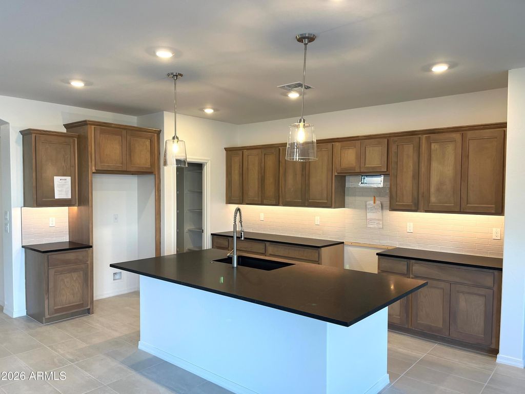 9964 W PINCHOT Avenue, Avondale, AZ 85392 — photo 3