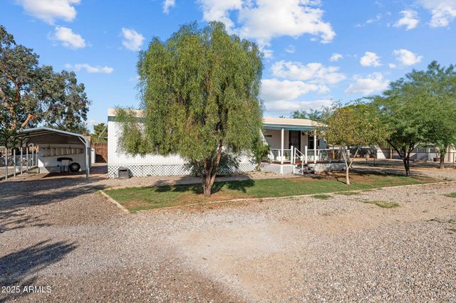 26600 S Grandview Drive, Congress, AZ 85332