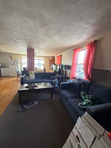 276 Fenno 3, Revere, MA 02151