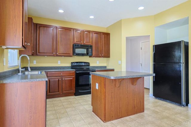 3191 Running Deer Trail, Franklin Twp, OH 45005