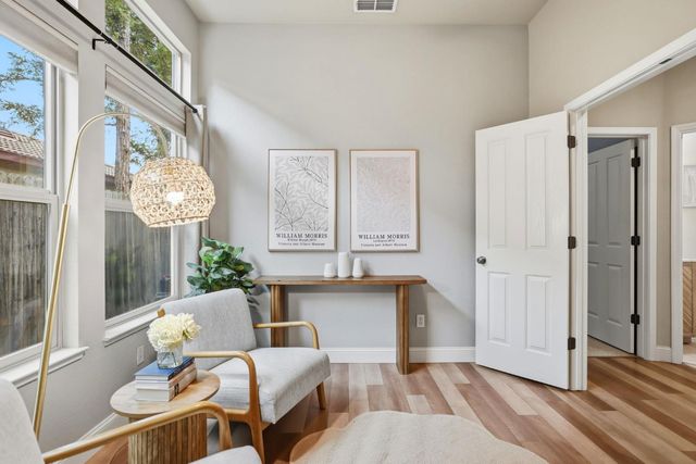 11824 Sophocles Dr, Rancho Cordova, CA 95742