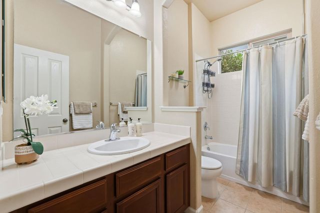 11824 Sophocles Dr, Rancho Cordova, CA 95742