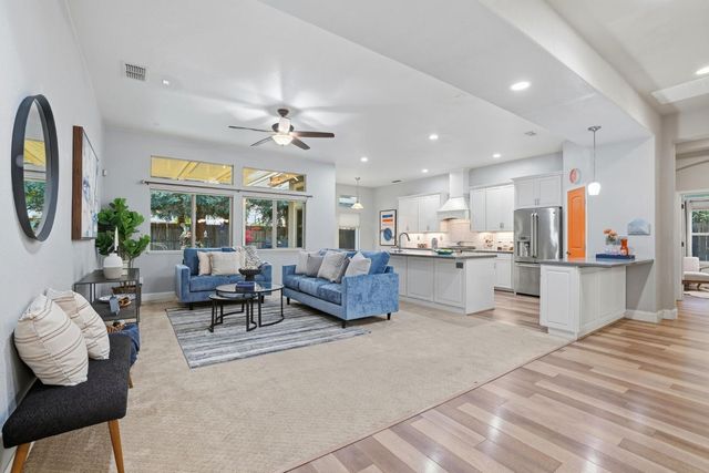 11824 Sophocles Dr, Rancho Cordova, CA 95742