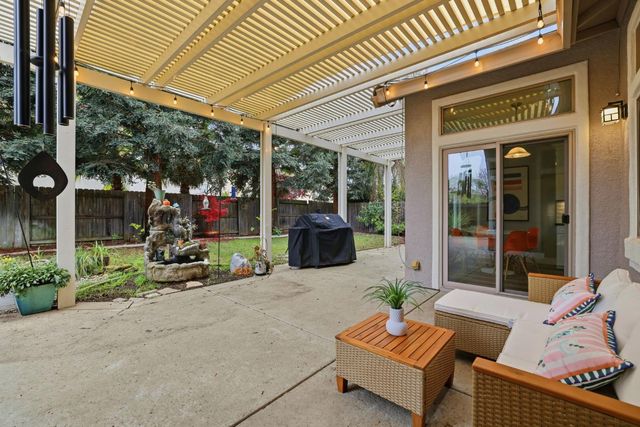 11824 Sophocles Dr, Rancho Cordova, CA 95742