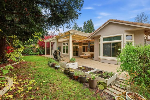 11824 Sophocles Dr, Rancho Cordova, CA 95742