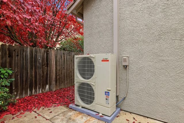 11824 Sophocles Dr, Rancho Cordova, CA 95742