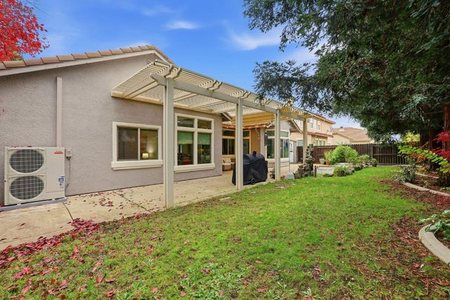 11824 Sophocles Dr, Rancho Cordova, CA 95742