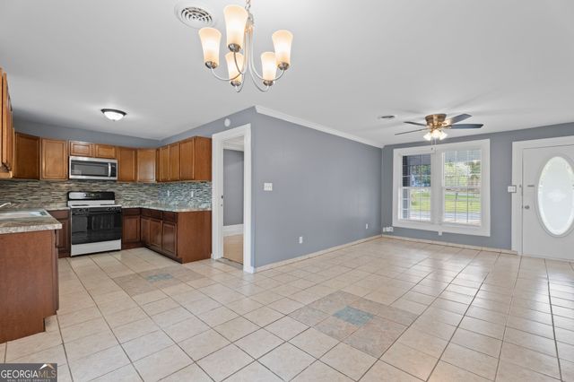 217 Wynnmeade Parkway, Peachtree City, GA 30269